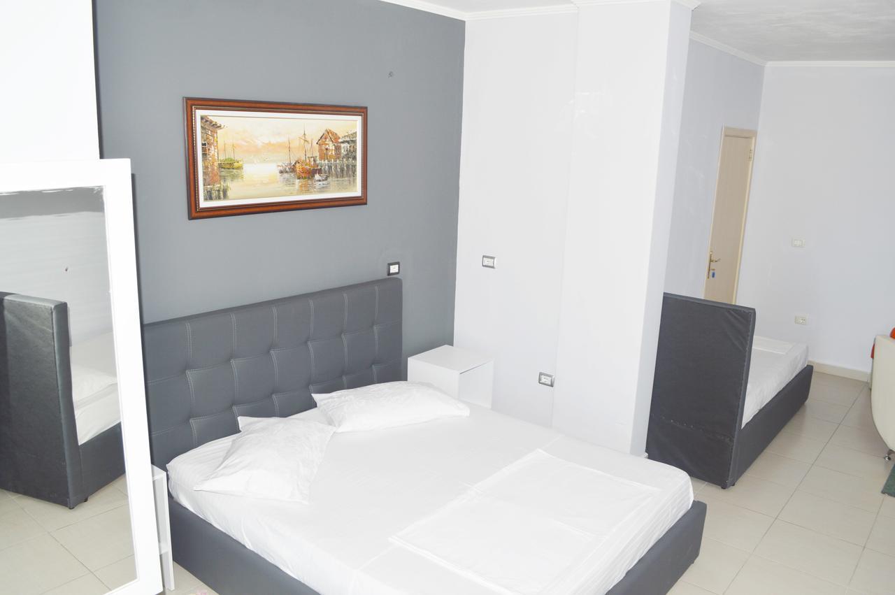 Hotel Riviera Дуррес Экстерьер фото