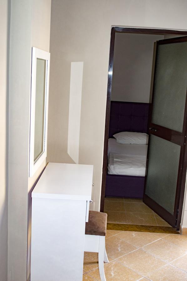 Hotel Riviera Дуррес Экстерьер фото