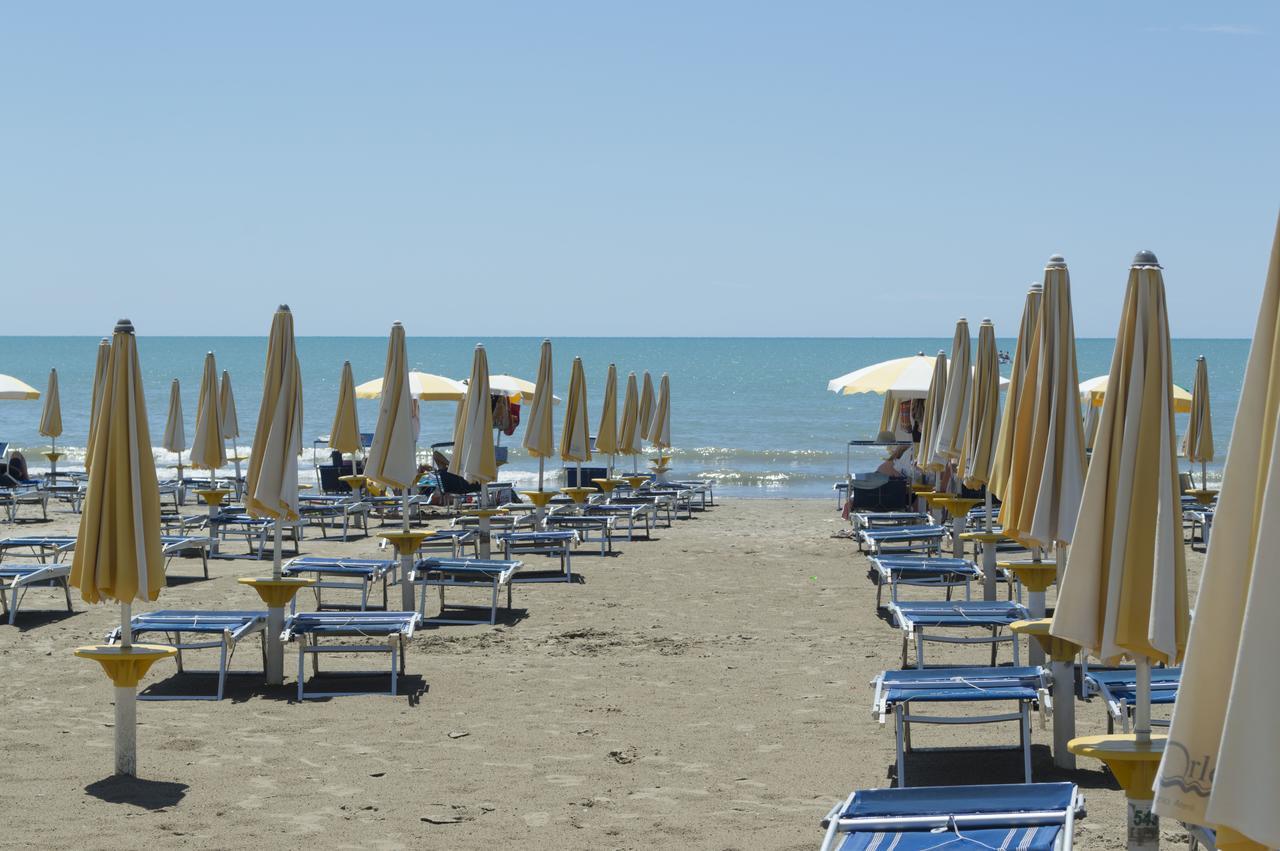 Hotel Riviera Дуррес Экстерьер фото